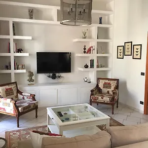  Appartamento Centro Storico, Piazza Carmine: La Casa Di Angela